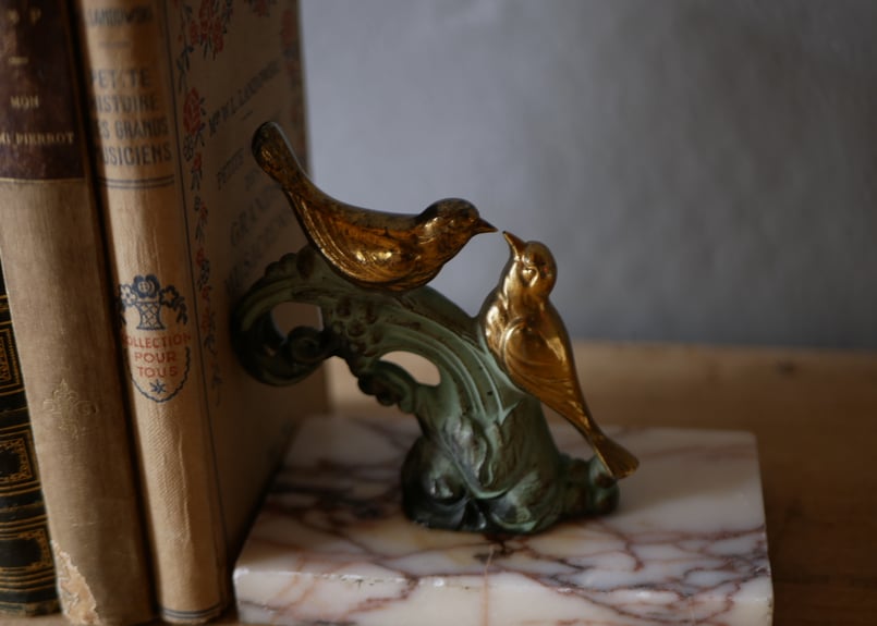 フランス　アンティーク　＊鳥のモチーフ&リボンフレーム＊　飾り　大理石 フランス アンティーク ＊鳥のモチーフ&リボンフレーム＊ 飾り 大理石