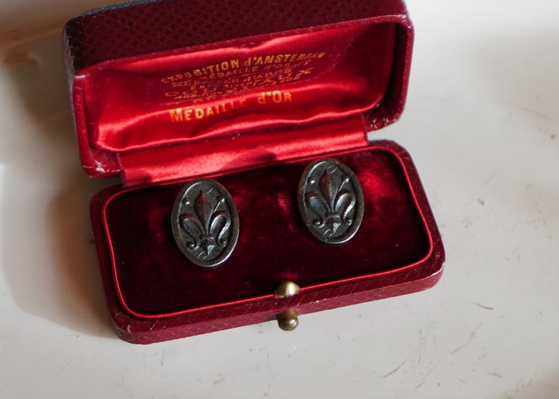 アンティーク　カフスボタン フルールドリス カフスボタン フランスアンティーク アンティーク