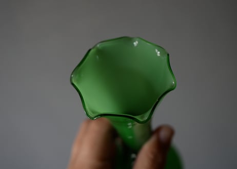 グリーン　フラワーベース　花器　花瓶　フランスヴィンテージ　ブロカントのある暮らし