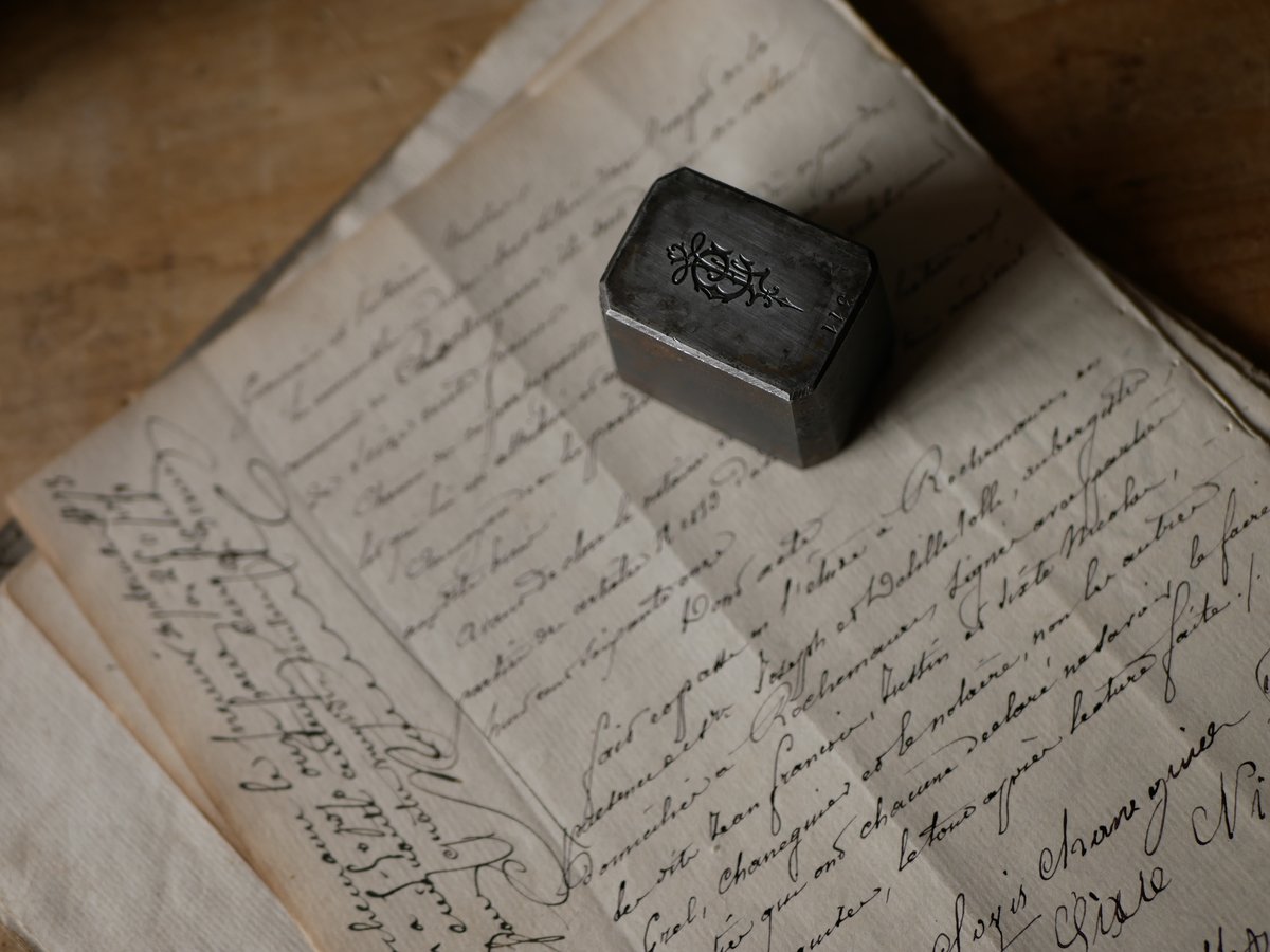 フランスアンティーク　りんごのペーパーウェイト　6点 紙をはさめる！ フランスアンティーク りんごのペーパーウェイト 6点 紙を