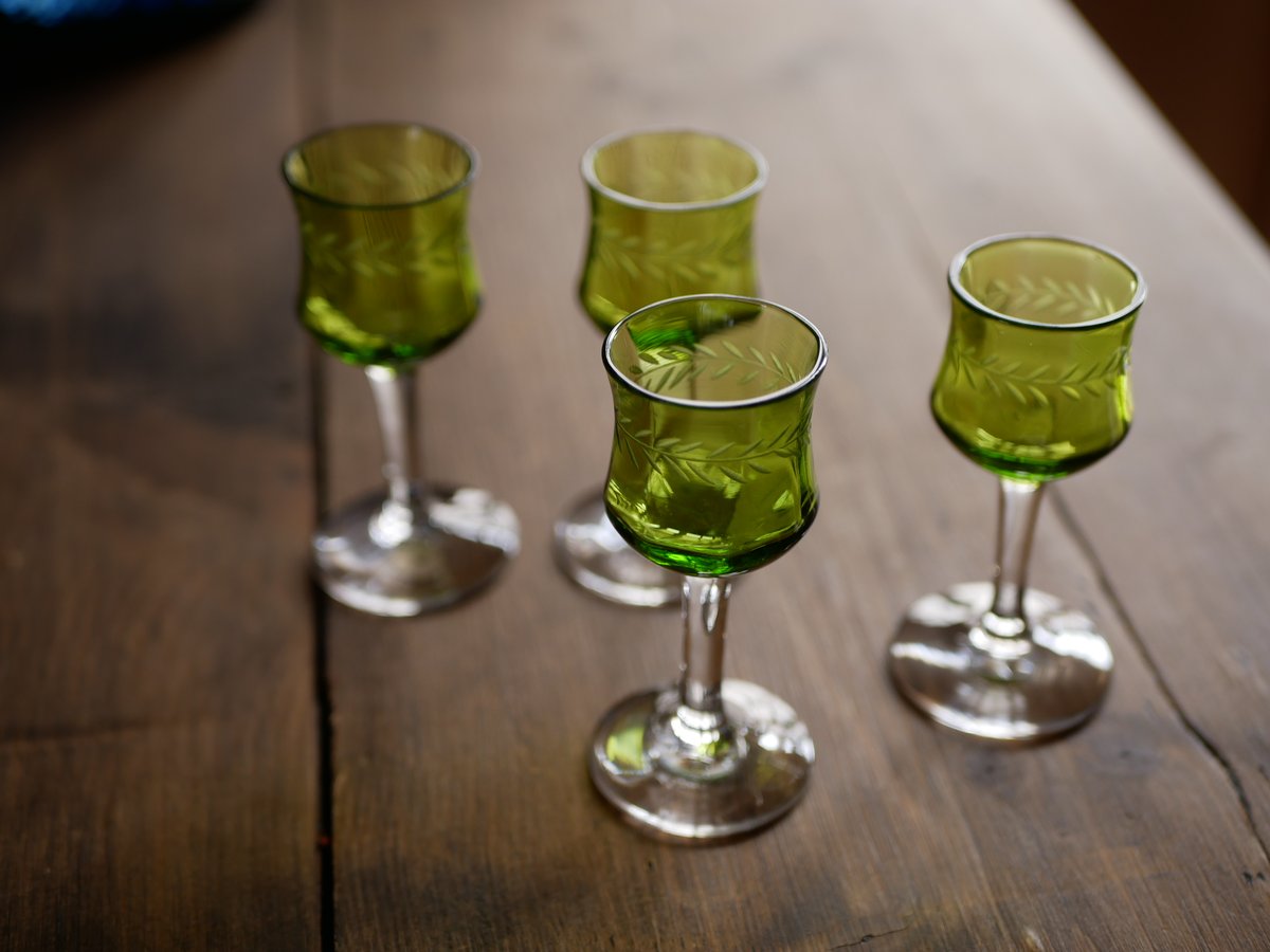 リキュールグラスとデキャンタセット グリーン フランスアンティーク