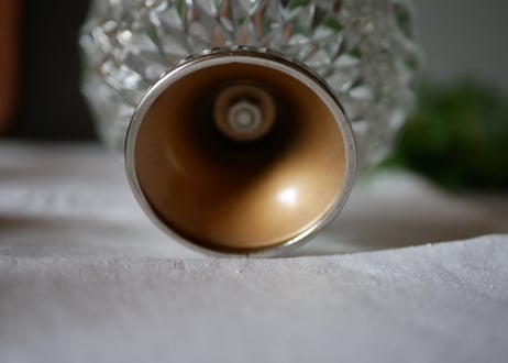 no.4 glass holder