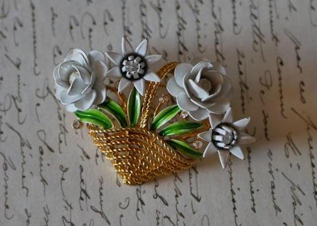 Crown Trifari, flower brooch