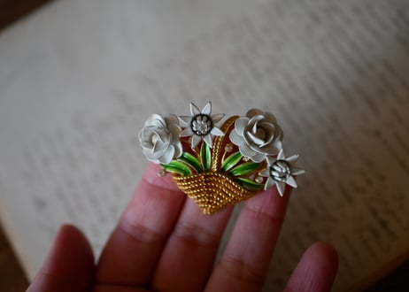 Crown Trifari, flower brooch