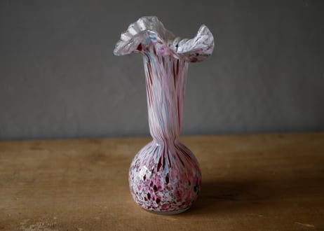 クリシー　フラワーベース　花器　オパリンガラス　フランスアンティーク　ブロカントのある暮らし