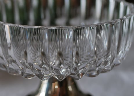 no.5 glass holder