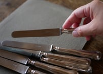 PARIS , knife