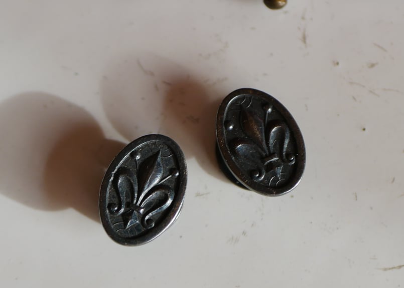 フルールドリス カフスボタン フランスアンティーク アンティーク