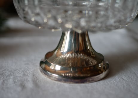no.5 glass holder