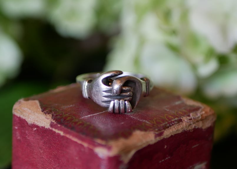 fede ring, sterling silver | mamantique
