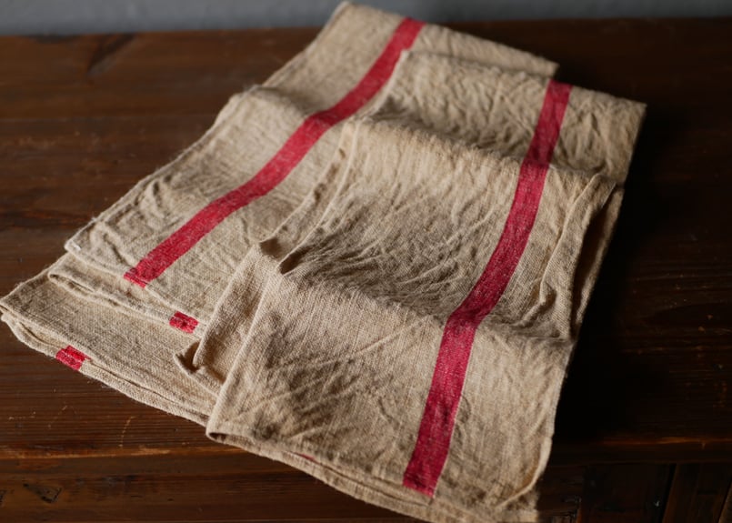 厚手のリネン 赤いライン フランスアンティーク ブロカント | mamantique