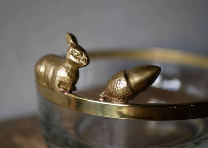 どんぐりとウサギ ガラスのボウル フランスアンティーク | mamantique