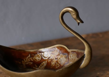 Swan bowl