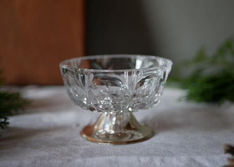no.2 glass holder