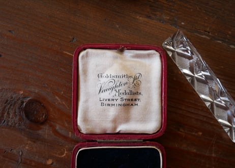antique jewerly case from England アンティーク ジュエリーケース