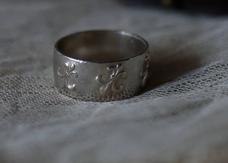 蟹マーク　純銀　フルールドリス　シルバーリング　フランスアンティーク　ヴィンテージアクセサリー