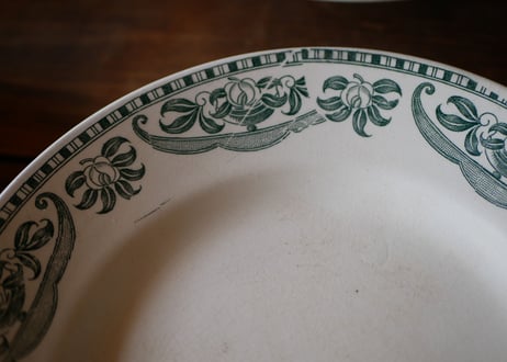 antique plate, Longchamp