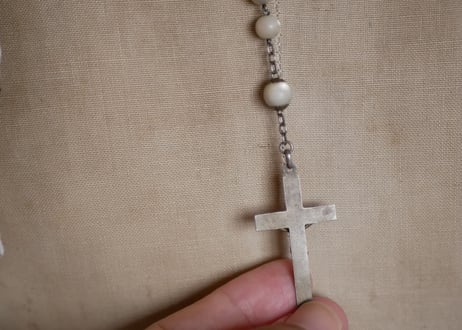 マザーオブパール (白・BLANC) のロザリオ　十字架　フランスアンティーク　ブロカント  アンティークのある暮らし