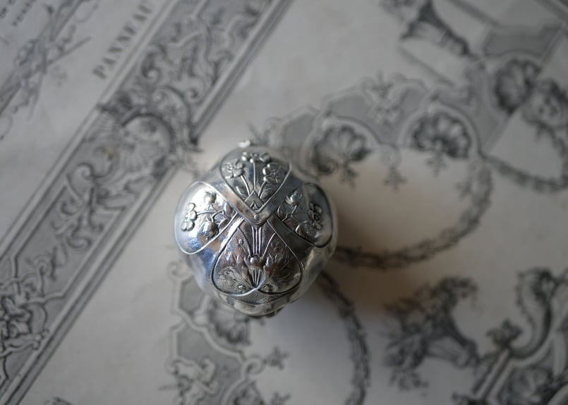 フランスアンティーク　コンパクトケース 純銀 ピルケース コンパクトケース フランスアンティーク