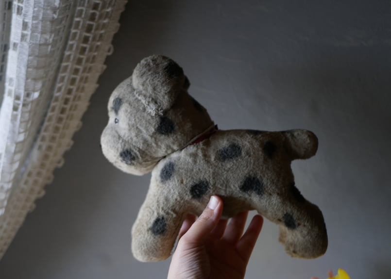 ドット柄のワンちゃん 犬 アンティークトイ ぬいぐるみ フランス