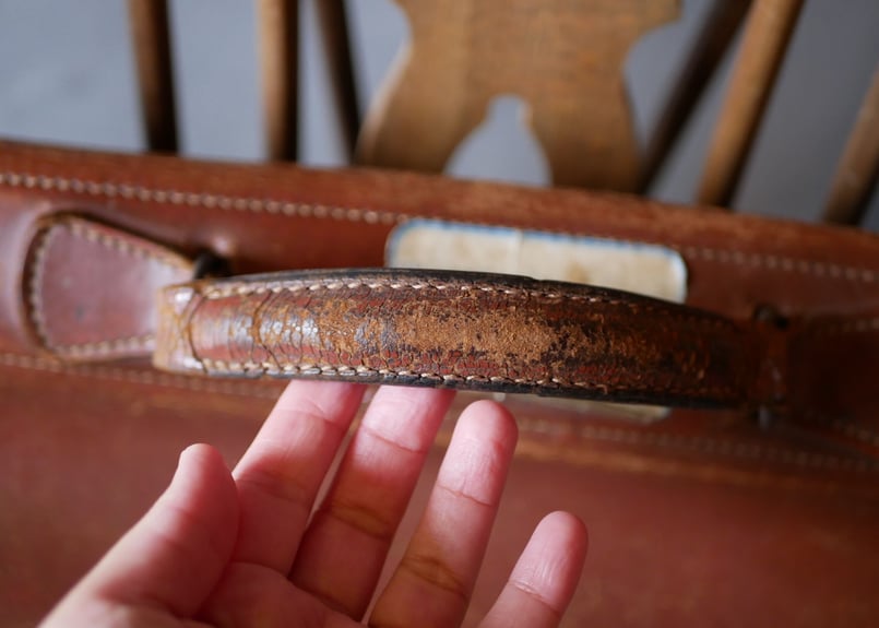 PARISの古いレザーバッグ フランスアンティーク | mamantique