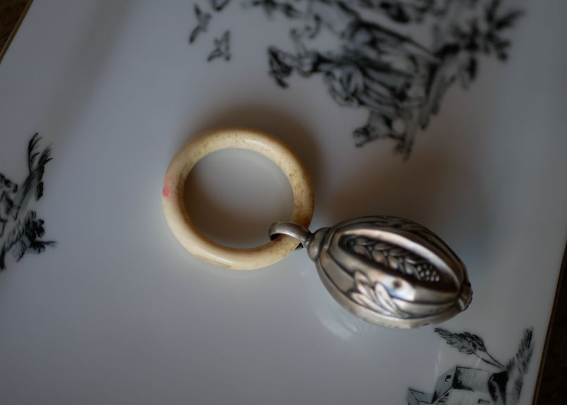 Silver rattle, | mamantique
