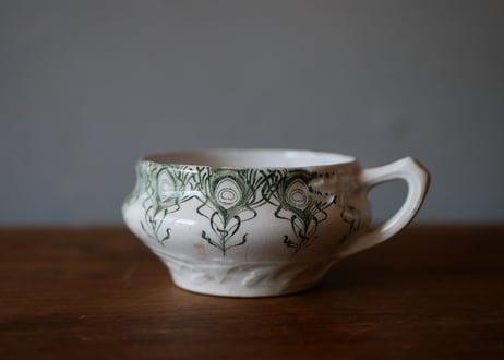 B. tea cup Creil et Montereau