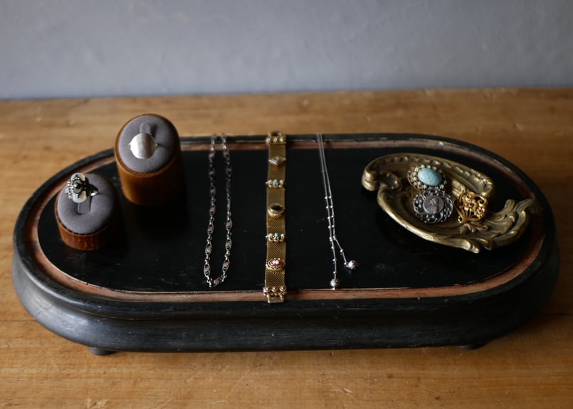 ディスプレイボード② 台座 フランスアンティーク ブロカントのある