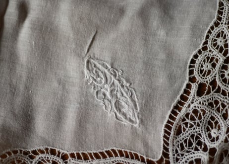 handkerchief   E