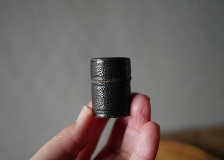 レザーのコインケース　フランスアンティーク　アンティークのある生活　ブロカント
