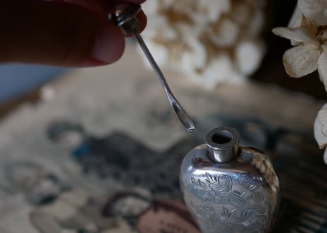 Perfume bottle,  chinoiserie