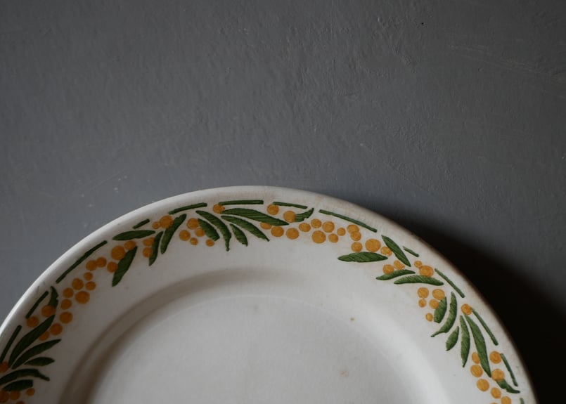 クレイユモントローMARGUERITESブラウン系フランスアンティーク2枚 クレイユモントローMARGUERITESブラウン系フランスアンティーク2枚