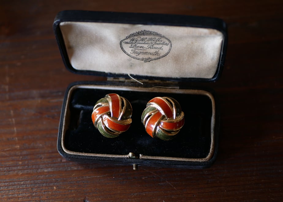 5cda41f1adb2a156d4b4a942