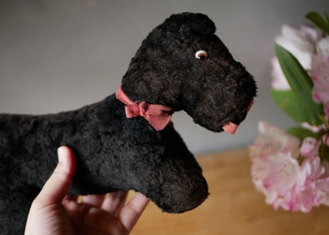 ベロを出した黒いワンちゃん　ぬいぐるみ　フランスアンティーク