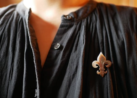fleur-de-lis　brooch