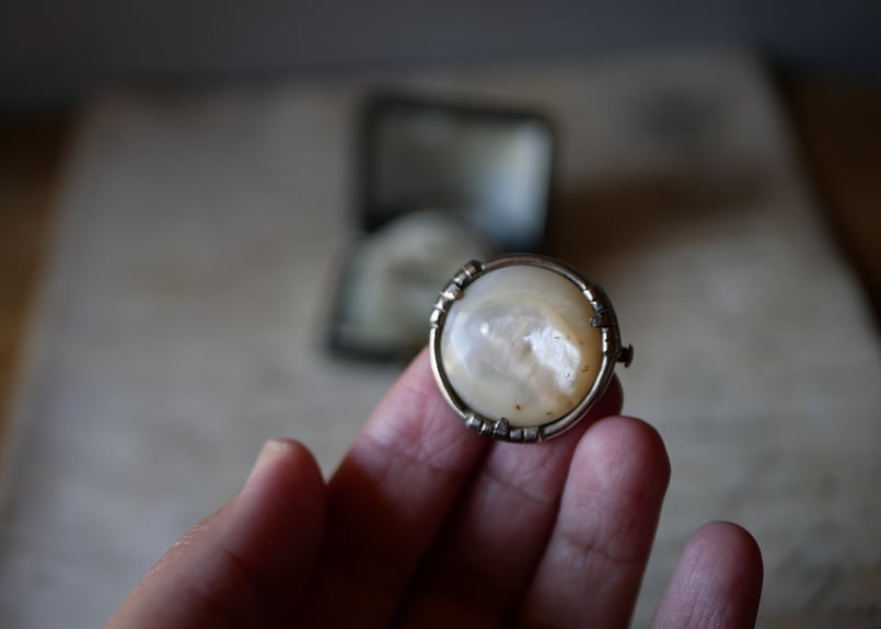 マザーオブパール ヴィンテージブローチ アンティークのある暮らし