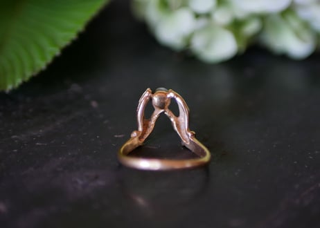Black pearl + hand , Ring