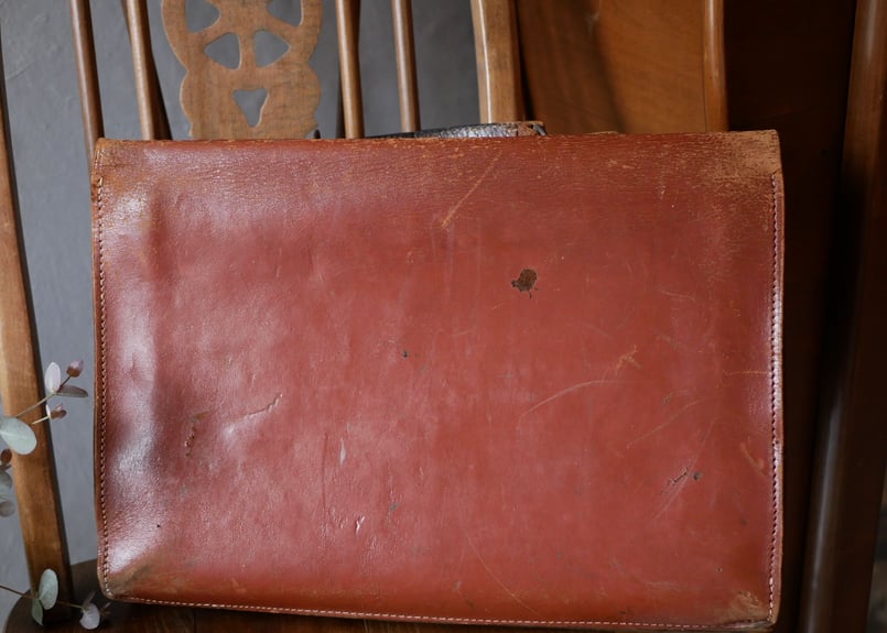 PARISの古いレザーバッグ フランスアンティーク | mamantique