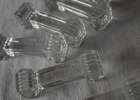 残り→２　PORTIEUX  ガラスのナイフレスト　フランスアンティーク　ブロカントのある暮らし