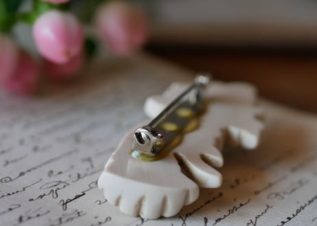 victorian brooch, Hand + white rose