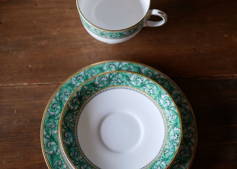 AYNSLEY エインズレイ トリオ　英国ヴィンテージ　カップ＆ソーサー