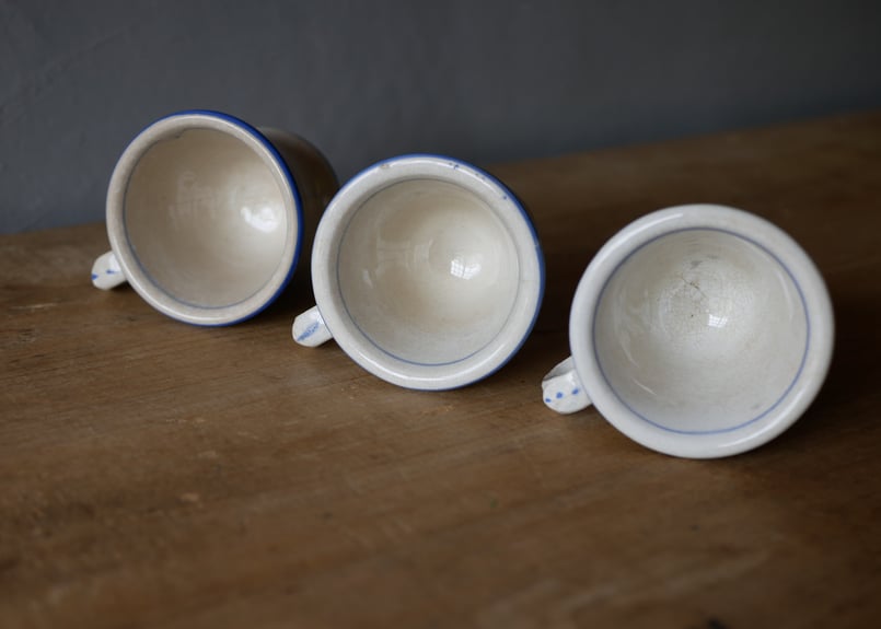 ブリュロカップ ブルーライン フランスアンティーク ブロカントのある