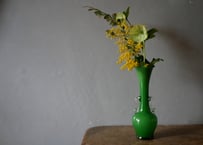 グリーン　フラワーベース　花器　花瓶　フランスヴィンテージ　ブロカントのある暮らし