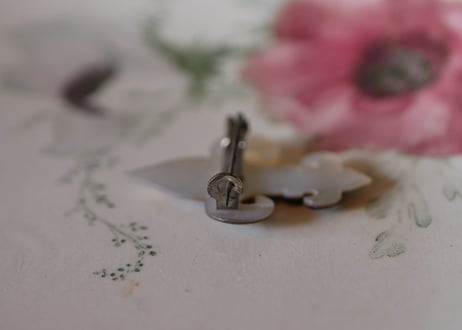 fleur-de-lis　brooch