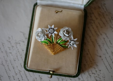 Crown Trifari, flower brooch