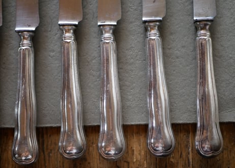 PARIS , knife