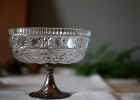 no.6 glass holder