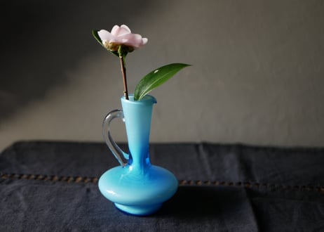 ブルーの小さな花器　花瓶　フラワーベース　フランスヴィンテージ　ブロカント