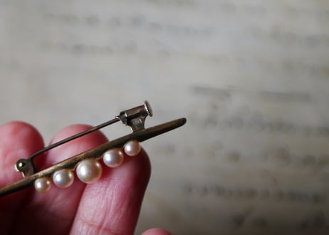 スターリングシルバー　フェイクパール　ヴィンテージブローチ　ブロカントのある暮らし