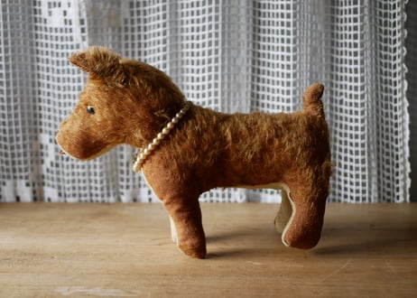 お洒落な犬　フランスアンティーク　ぬいぐるみ　ブロカント  アンティークのある生活